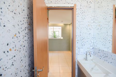 Banheiro de apartamento para alugar com 2 quartos, 43m² em Jd Reserva Real, Ribeirão Preto
