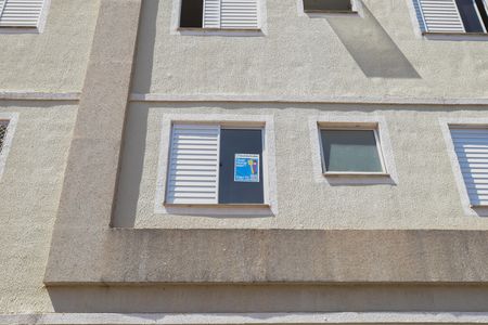 Apartamento para alugar com 43m², 2 quartos e 1 vaga Apartamento para alugar com 43m², 2 quartos e 1 vagaPlaquinha - Adesivo SNOQ-364