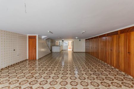 Casa à venda com 230m², 3 quartos e 10 vagasGaragem