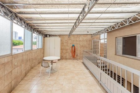 Casa à venda com 230m², 3 quartos e 10 vagasÁrea de Serviço