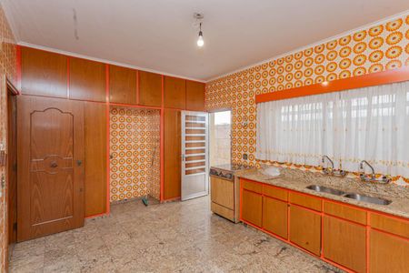 Casa à venda com 230m², 3 quartos e 10 vagasCozinha