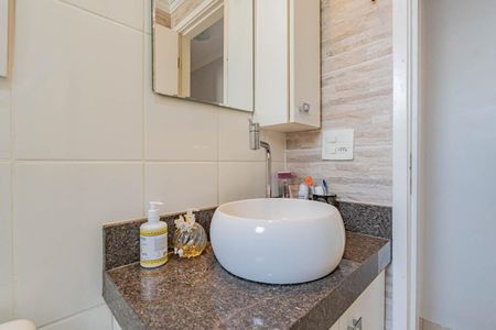 Apartamento à venda com 53m², 2 quartos e 1 vagaBanheiro Social