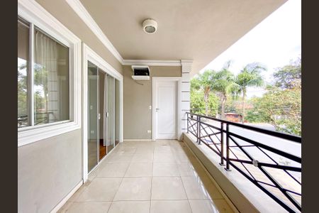 Casa à venda com 471m², 4 quartos e 3 vagasVaranda do corredor