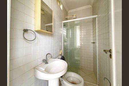 Casa à venda com 471m², 4 quartos e 3 vagasBanheiro de Serviço