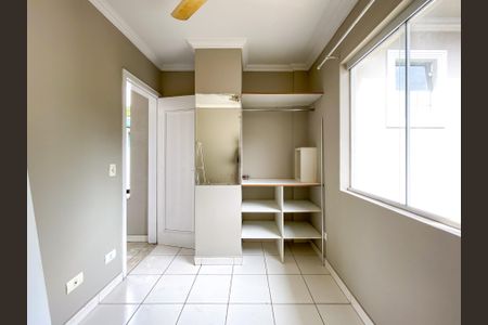 Casa à venda com 471m², 4 quartos e 3 vagasQuarto de Serviço 2