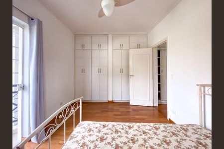 Casa à venda com 471m², 4 quartos e 3 vagasQuarto 5