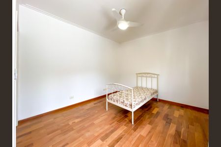 Casa à venda com 471m², 4 quartos e 3 vagasQuarto 4