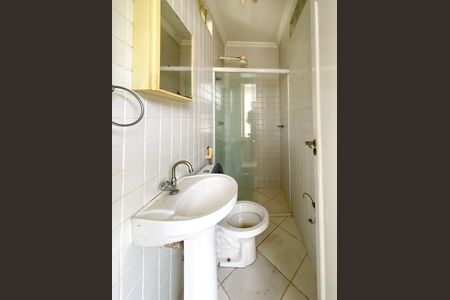 Casa à venda com 471m², 4 quartos e 3 vagasBanheiro de Serviço