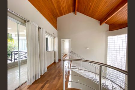 Casa à venda com 471m², 4 quartos e 3 vagasVaranda do corredor