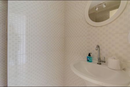 Banheiro de kitnet/studio à venda com 1 quarto, 32m² em Vila Mariana, São Paulo