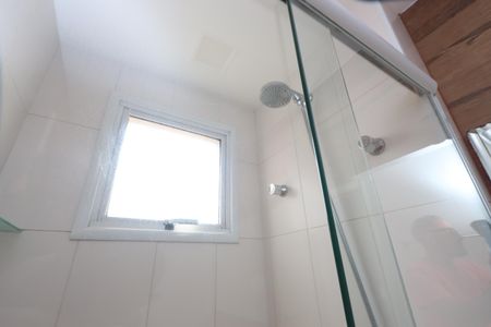 Apartamento à venda com 88m², 2 quartos e 2 vagasBanheiro da Suíte