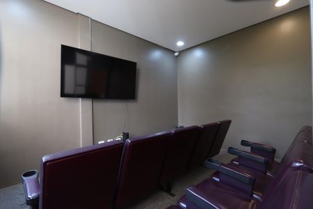 Apartamento à venda com 88m², 2 quartos e 2 vagasÁrea comum - Cinema