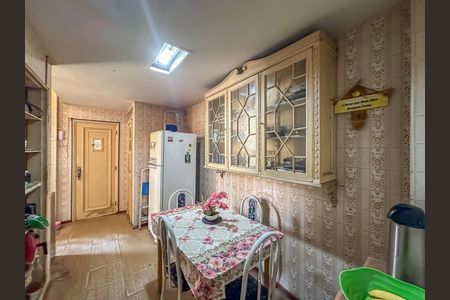 Apartamento à venda com 96m², 4 quartos e 1 vagaCozinha