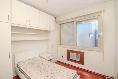 Quarto 1 de apartamento à venda com 1 quarto, 44m² em Bela Vista, Porto Alegre