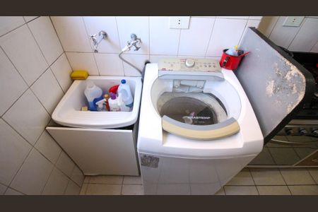 Apartamento à venda com 56m², 2 quartos e 1 vagaCozinha e Área de Serviço