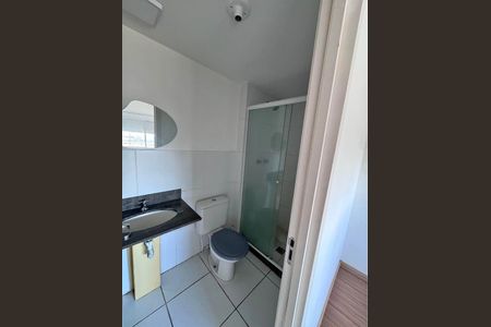 Banheiro de apartamento para alugar com 2 quartos, 54m² em Farrapos, Porto Alegre