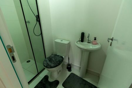 Apartamento à venda com 43m², 2 quartos e sem vaga Apartamento à venda com 43m², 2 quartos e sem vagaBanheiro Social