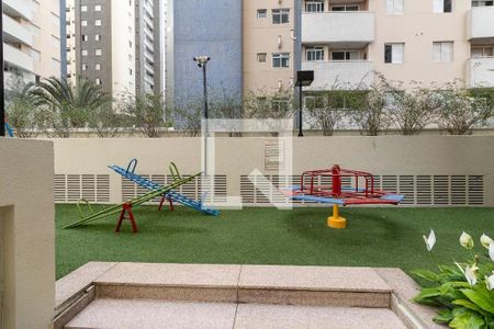 Apartamento à venda com 72m², 2 quartos e 2 vagasÁrea comum - Playground