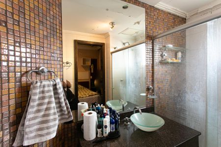 Apartamento à venda com 72m², 2 quartos e 2 vagasBanheiro Social