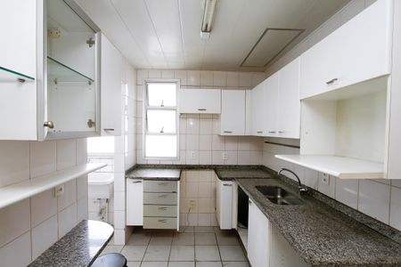 Apartamento à venda com 85m², 3 quartos e 2 vagasCozinha