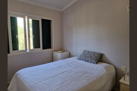 Casa de condomínio à venda com 290m², 4 quartos e 6 vagas Casa de condomínio à venda com 290m², 4 quartos e 6 vagasQuarto 1