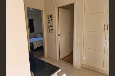 Casa de condomínio à venda com 290m², 4 quartos e 6 vagas Casa de condomínio à venda com 290m², 4 quartos e 6 vagasAcesso