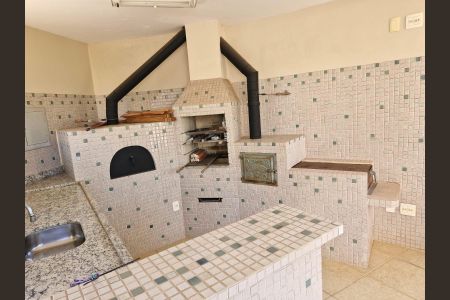 Casa de condomínio à venda com 290m², 4 quartos e 6 vagas Casa de condomínio à venda com 290m², 4 quartos e 6 vagasEspaço Gourmet