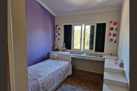 Casa de condomínio à venda com 290m², 4 quartos e 6 vagas Casa de condomínio à venda com 290m², 4 quartos e 6 vagasQuarto 2