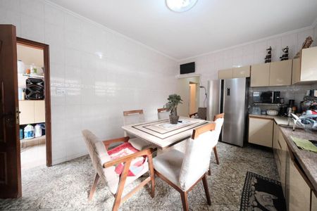 Casa à venda com 220m², 4 quartos e 3 vagasCozinha