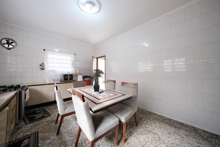 Casa à venda com 220m², 4 quartos e 3 vagasCozinha