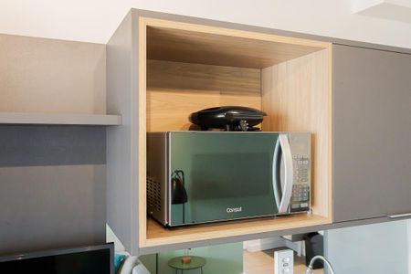 Cozinha de apartamento para alugar com 1 quarto, 31m² em Pinheiros, São Paulo
