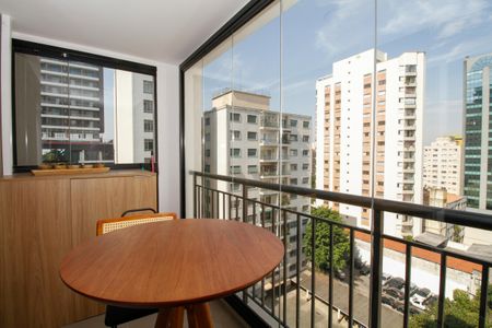 Apartamento para alugar com 31m², 1 quarto e sem vaga Apartamento para alugar com 31m², 1 quarto e sem vagaVaranda