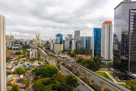 Varanda vista de kitnet/studio para alugar com 1 quarto, 24m² em Vila Cordeiro, São Paulo