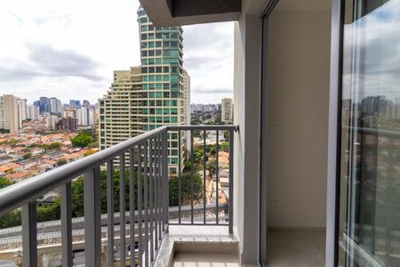 Studio para alugar com 24m², 1 quarto e sem vaga Studio para alugar com 24m², 1 quarto e sem vagaVaranda