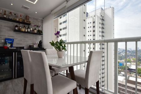 Apartamento para alugar com 45m², 1 quarto e 1 vagaVaranda