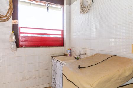 Apartamento à venda com 79m², 3 quartos e 1 vagaÁrea de Serviço