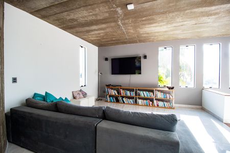 Casa de condomínio para alugar com 800m², 3 quartos e 10 vagasSala de TV