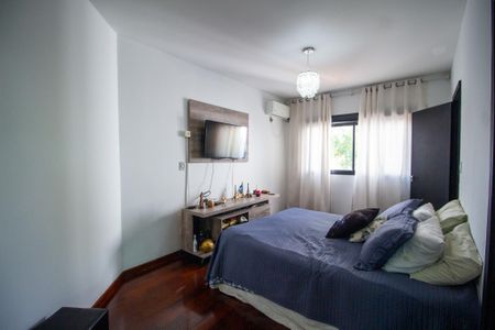 Casa de condomínio para alugar com 800m², 3 quartos e 10 vagasSuíte 2