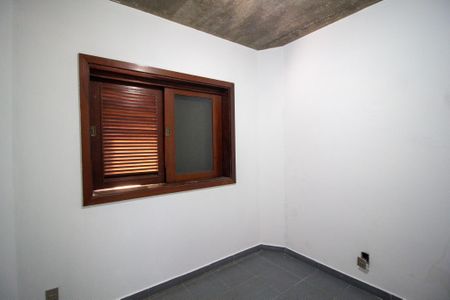 Casa de condomínio para alugar com 800m², 3 quartos e 10 vagasQuarto de Serviço