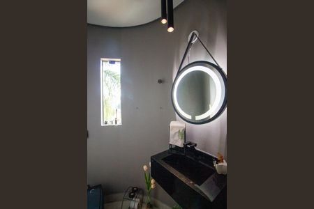 Casa de condomínio para alugar com 800m², 3 quartos e 10 vagasLavabo