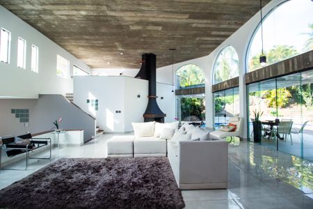 Casa de condomínio para alugar com 800m², 3 quartos e 10 vagasSala