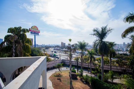 Casa de condomínio para alugar com 800m², 3 quartos e 10 vagasTerraço