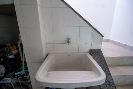 Casa de condomínio para alugar com 800m², 3 quartos e 10 vagasÁrea de Serviço