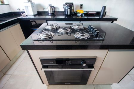 Casa de condomínio para alugar com 800m², 3 quartos e 10 vagasCozinha