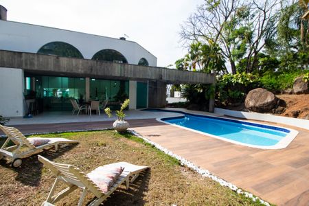 Casa de condomínio para alugar com 800m², 3 quartos e 10 vagasÁrea externa