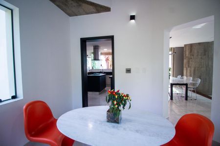 Casa de condomínio para alugar com 800m², 3 quartos e 10 vagasCopa