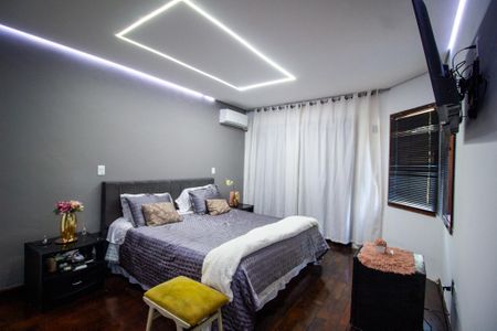 Casa de condomínio para alugar com 800m², 3 quartos e 10 vagasSuíte 1