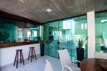 Casa de condomínio para alugar com 800m², 3 quartos e 10 vagasÁrea externa