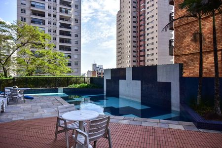 Apartamento à venda com 160m², 3 quartos e 3 vagasPiscina