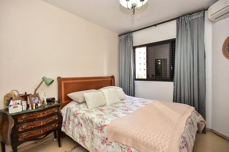 Apartamento à venda com 160m², 3 quartos e 3 vagasSuíte 1